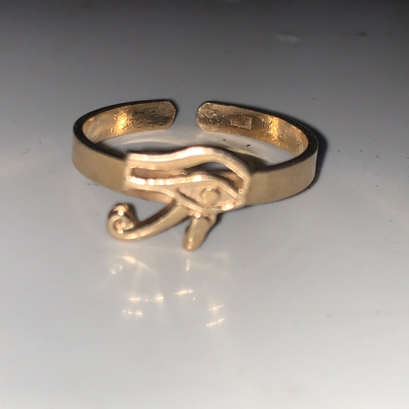 Egyptian Museum: Eye of Horus 18K Gold Ring - Adjustable Band - Picture 2 of 14
